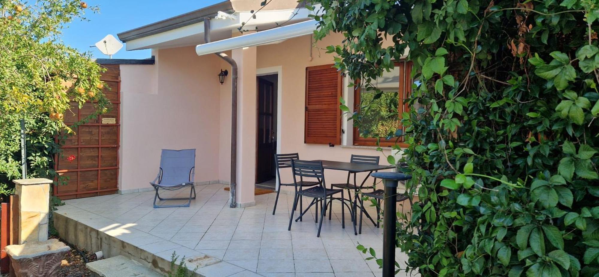 Casa Vacanza Mamaioa SantʼAnna Arresi Extérieur photo